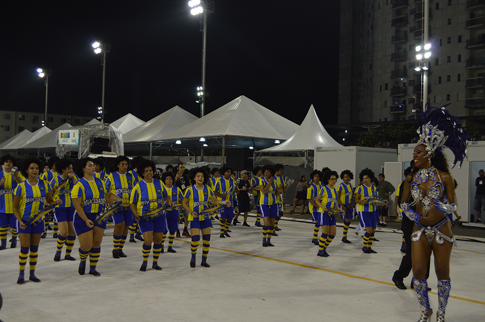 3-mocidade-dependente-do-samba-carnaval-santos-foto-renato-moretti
