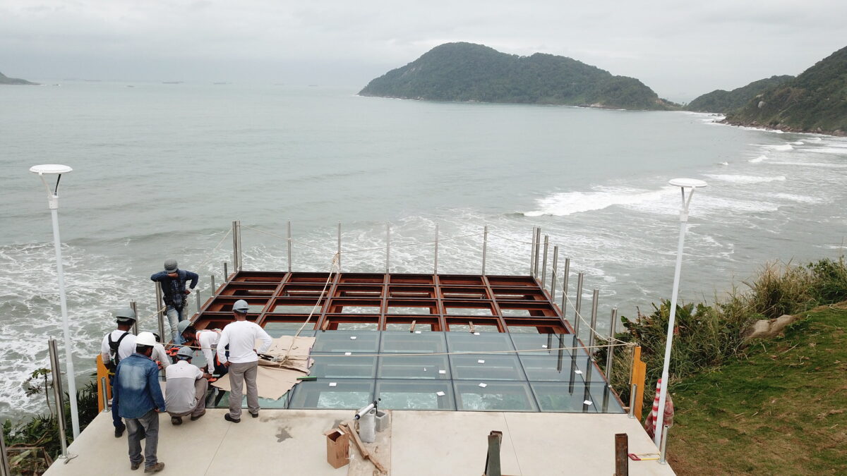 - REVISTA MAIS SANTOS