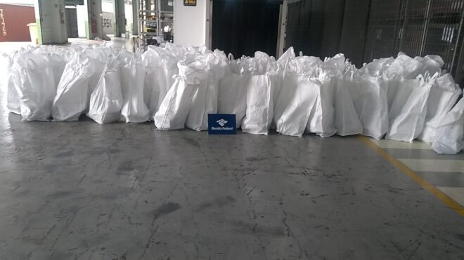 - REVISTA MAIS SANTOS