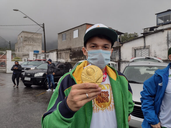  - REVISTA MAIS SANTOS